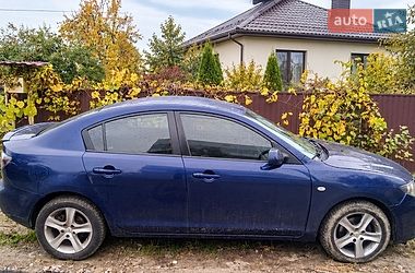 Седан Mazda 3 2005 в Бучі