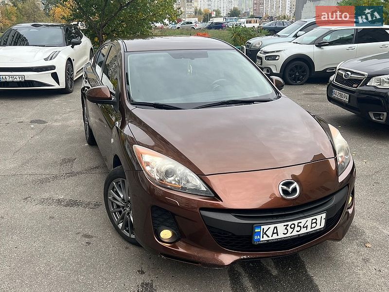 Седан Mazda 3 2012 в Києві