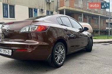 Седан Mazda 3 2012 в Києві