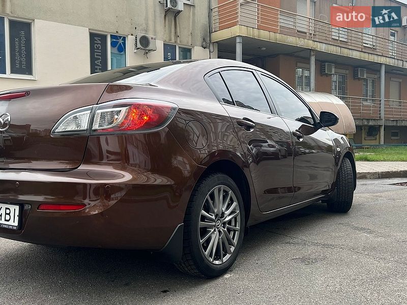 Седан Mazda 3 2012 в Києві