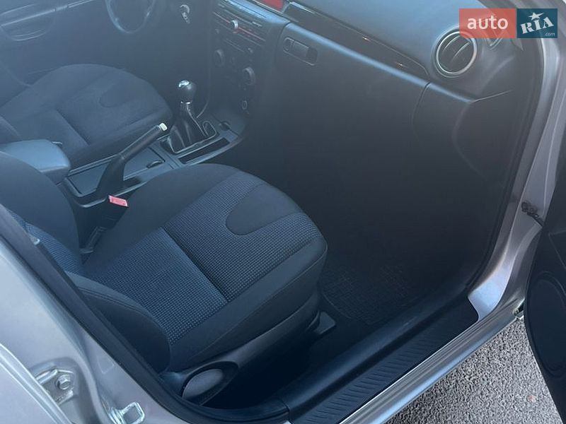 Хетчбек Mazda 3 2006 в Львові фото 6 Хетчбек Mazda 3 2006 в Львові