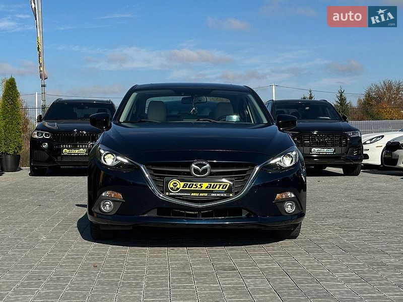 Седан Mazda 3 2014 в Івано-Франківську