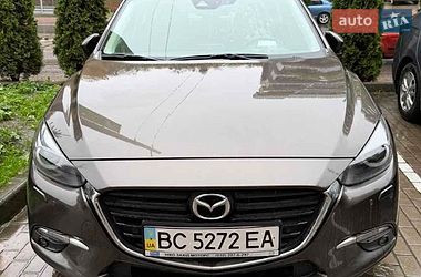 Седан Mazda 3 2017 в Львові