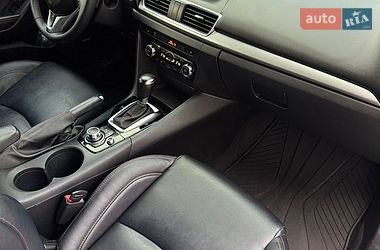 Хетчбек Mazda 3 2014 в Дніпрі