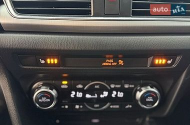 Хетчбек Mazda 3 2014 в Дніпрі