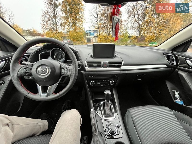 Хетчбек Mazda 3 2016 в Рівному