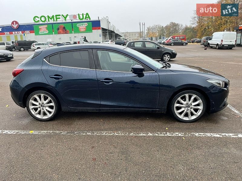 Хетчбек Mazda 3 2016 в Рівному