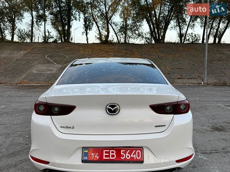 Седан Mazda 3 2023 в Києві
