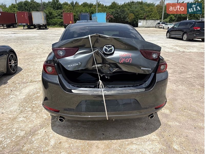 Седан Mazda 3 2025 в Полтаві