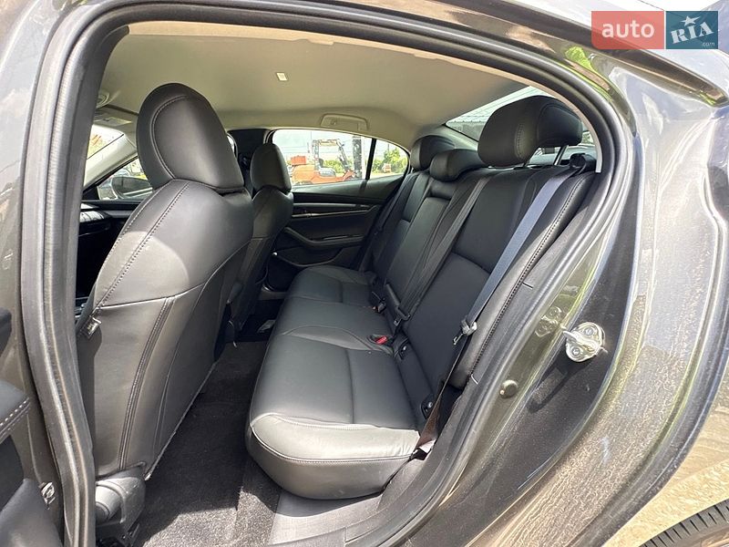 Седан Mazda 3 2025 в Полтаві