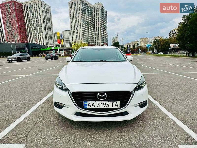 Седан Mazda 3 2016 в Вишгороді