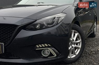 Седан Mazda 3 2014 в Львове