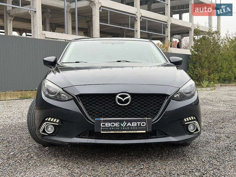 Седан Mazda 3 2014 в Львове