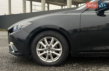 Седан Mazda 3 2014 в Львове