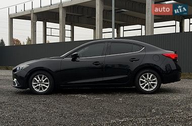 Седан Mazda 3 2014 в Львове