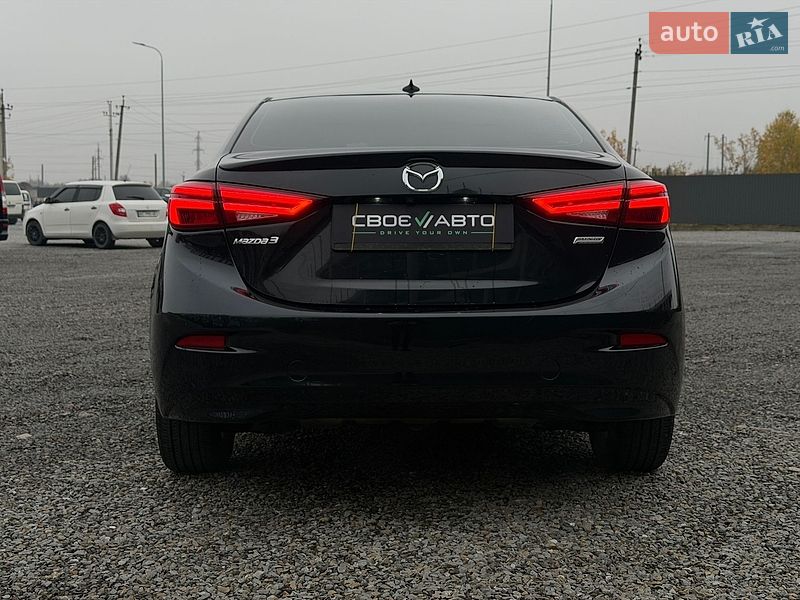Седан Mazda 3 2014 в Львове