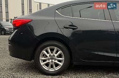 Седан Mazda 3 2014 в Львове