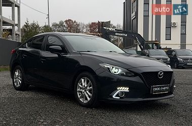 Седан Mazda 3 2014 в Львове