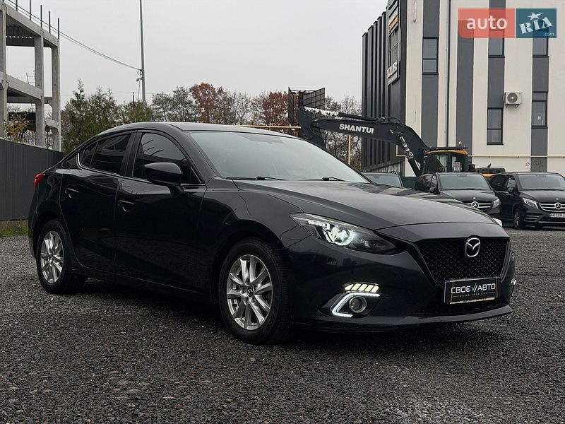 Седан Mazda 3 2014 в Львове