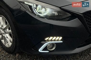 Седан Mazda 3 2014 в Львове