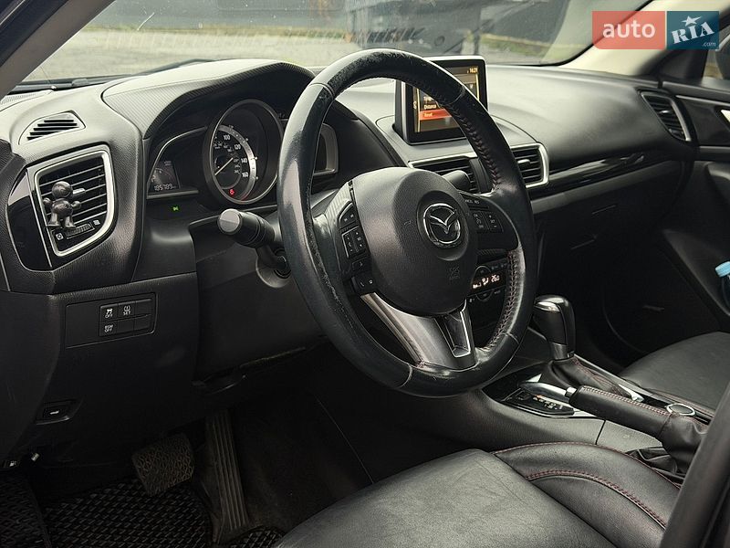 Седан Mazda 3 2014 в Львове