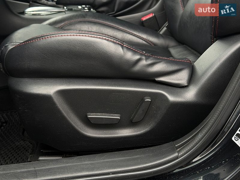 Седан Mazda 3 2014 в Львове