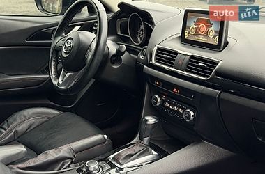 Седан Mazda 3 2014 в Львове