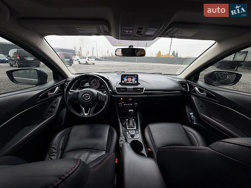 Седан Mazda 3 2014 в Львове