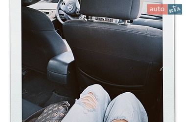 Седан Mazda 3 2006 в Иванкове