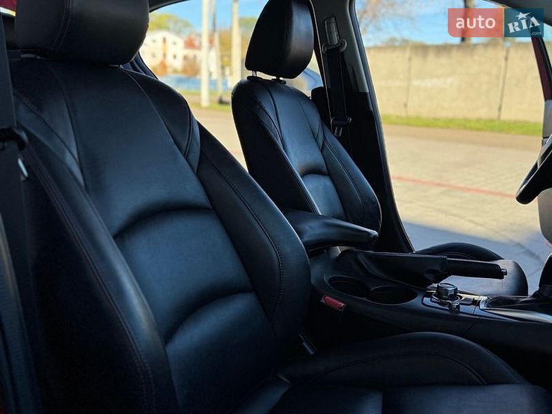 Седан Mazda 3 2014 в Стрые