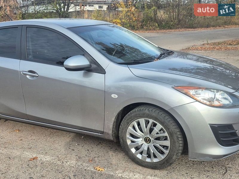 Хэтчбек Mazda 3 2009 в Полтаве
