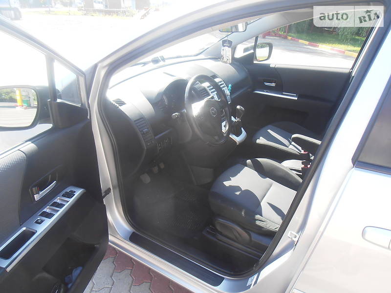 Мінівен Mazda 5 2006 в Снятині