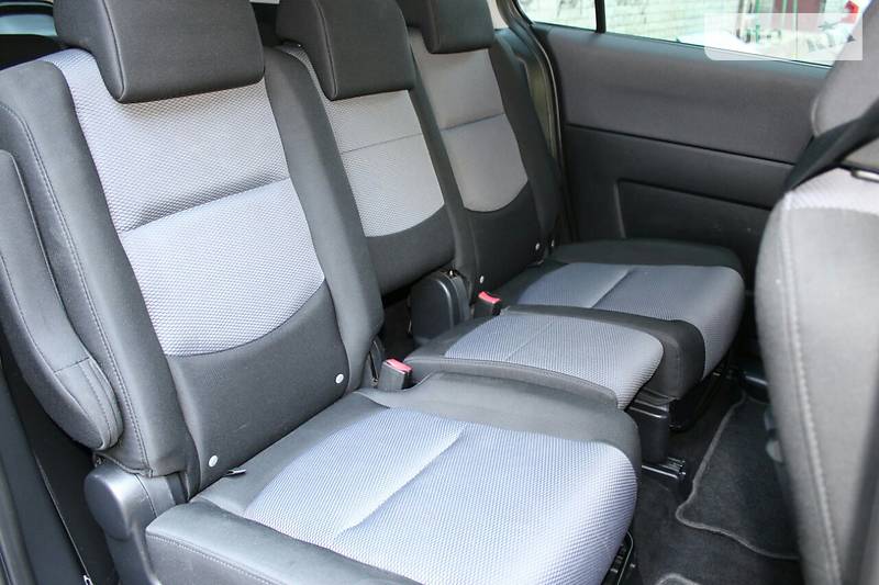Мінівен Mazda 5 2007 в Львові