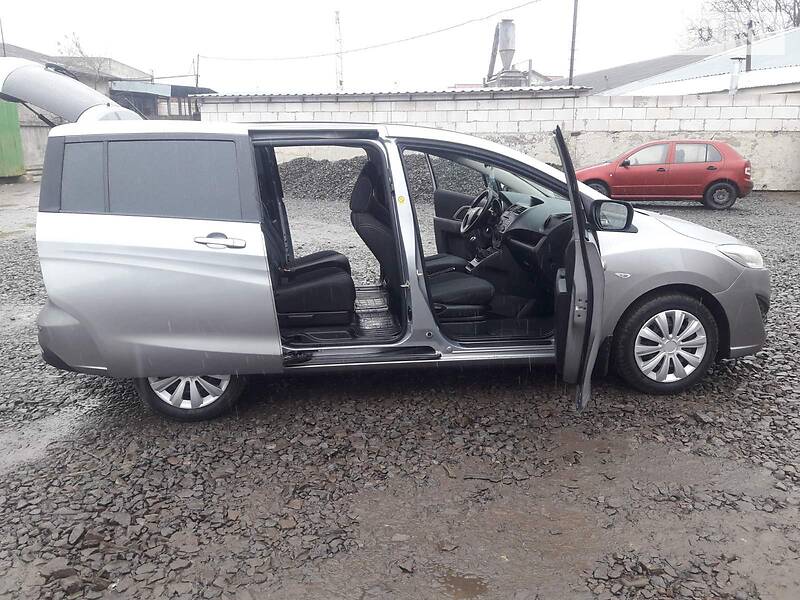 Мінівен Mazda 5 2012 в Рівному