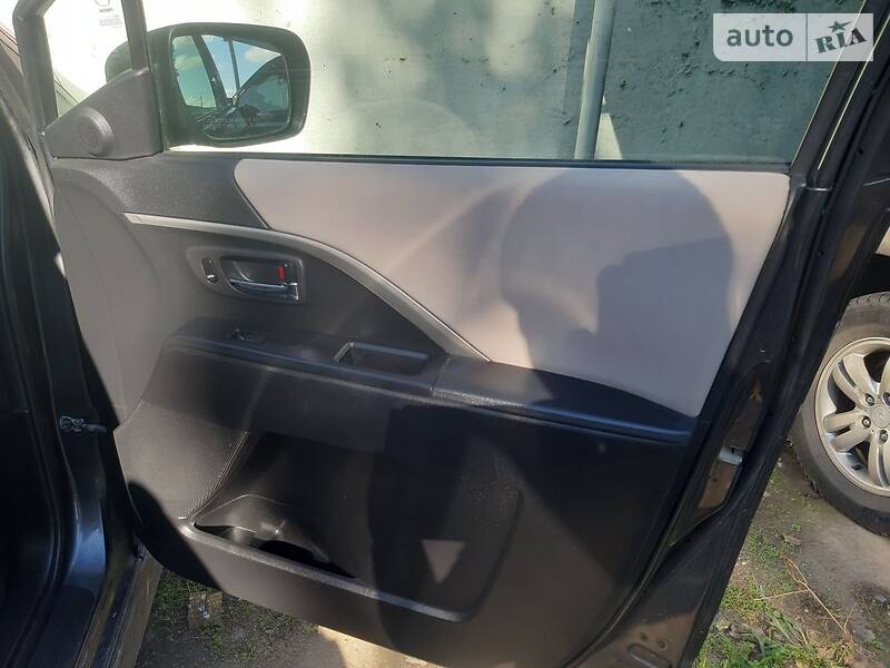 Универсал Mazda 5 2013 в Киеве