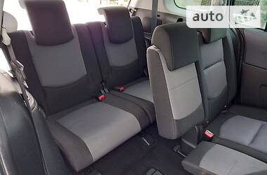 Минивэн Mazda 5 2006 в 