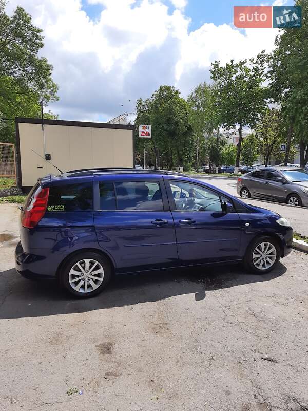 Универсал Mazda 5 2005 в Волочиске