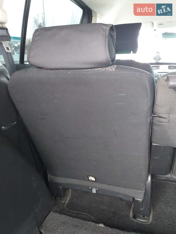 Минивэн Mazda 5 2012 в Ужгороде