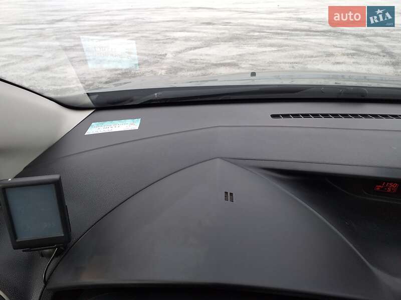 Минивэн Mazda 5 2012 в Ужгороде