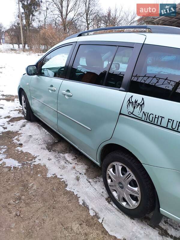 Минивэн Mazda 5 2006 в Житомире