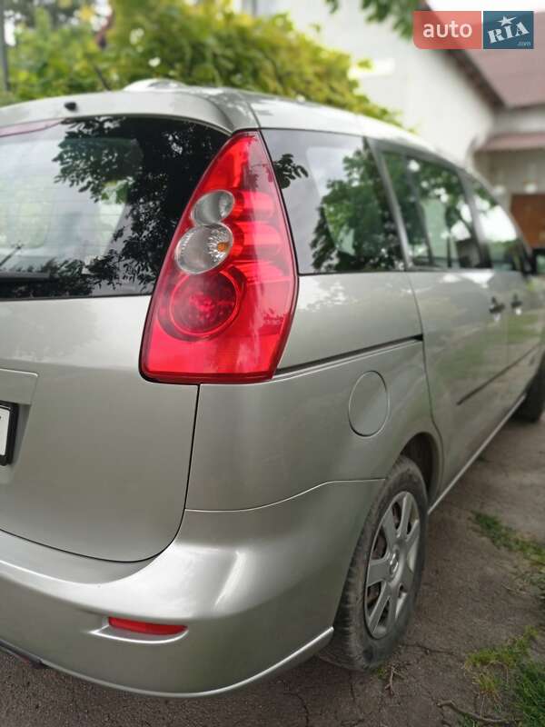 Минивэн Mazda 5 2007 в Ровно