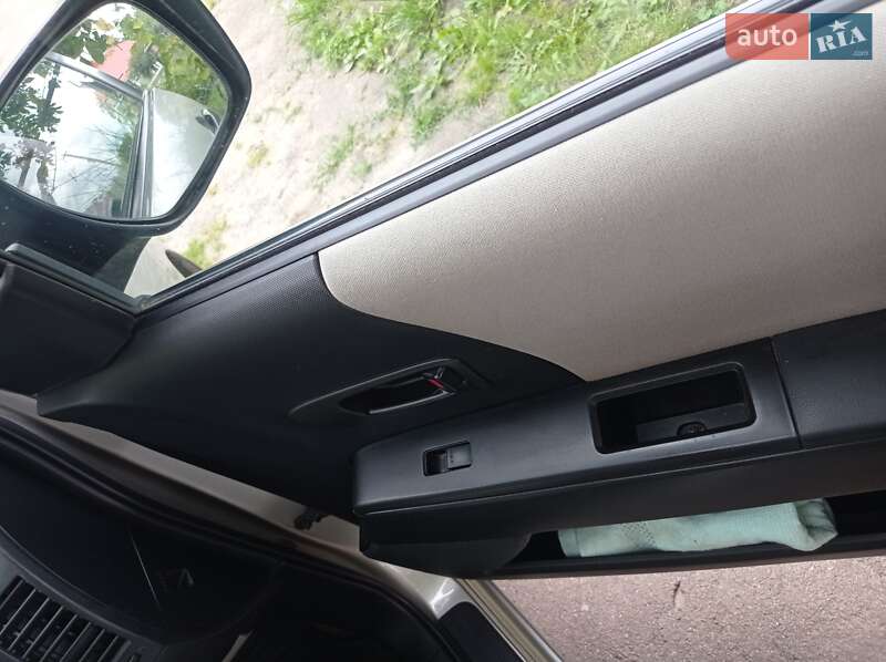 Минивэн Mazda 5 2007 в Ровно