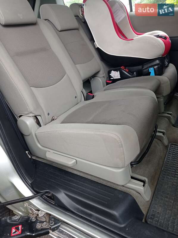 Минивэн Mazda 5 2007 в Ровно