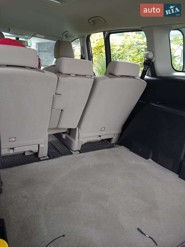 Минивэн Mazda 5 2007 в Ровно