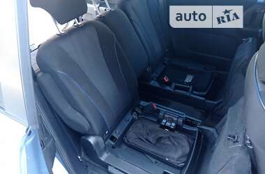 Мінівен Mazda 5 2011 в Чернівцях