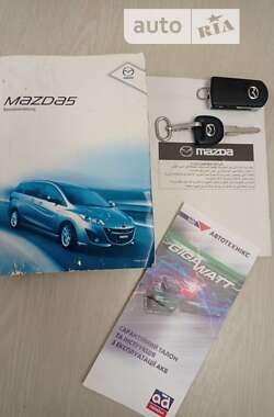 Мінівен Mazda 5 2011 в Чернівцях