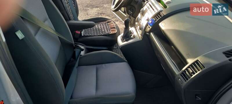 Минивэн Mazda 5 2005 в Житомире