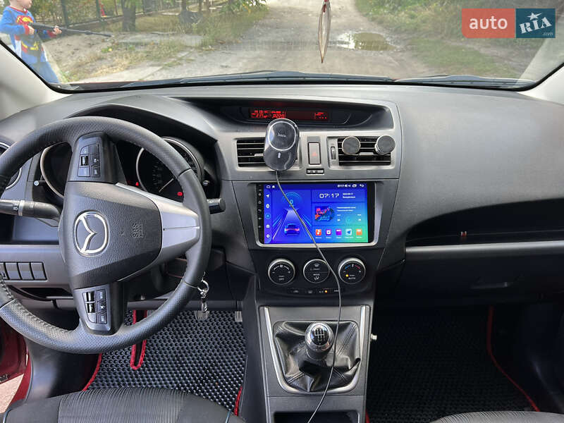 Минивэн Mazda 5 2011 в Днепре