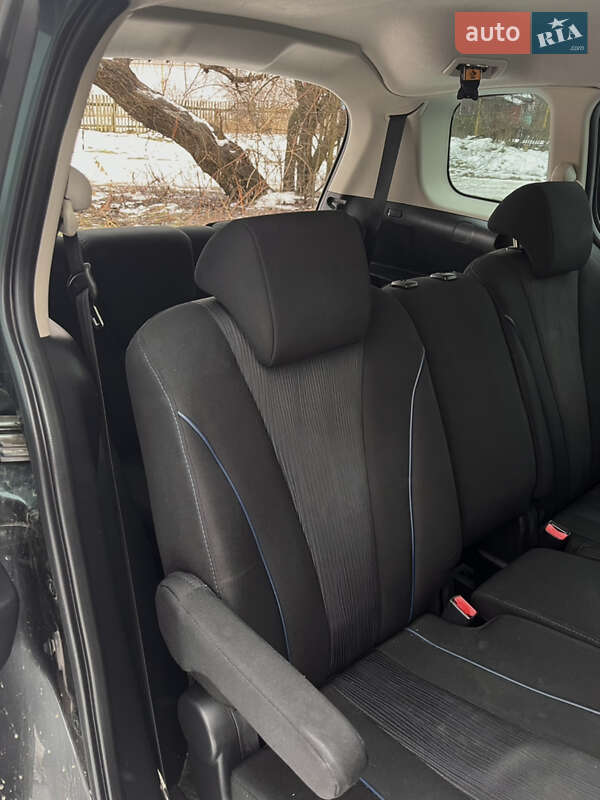 Минивэн Mazda 5 2011 в Коростене