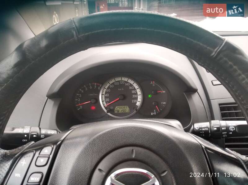 Минивэн Mazda 5 2006 в Владимире